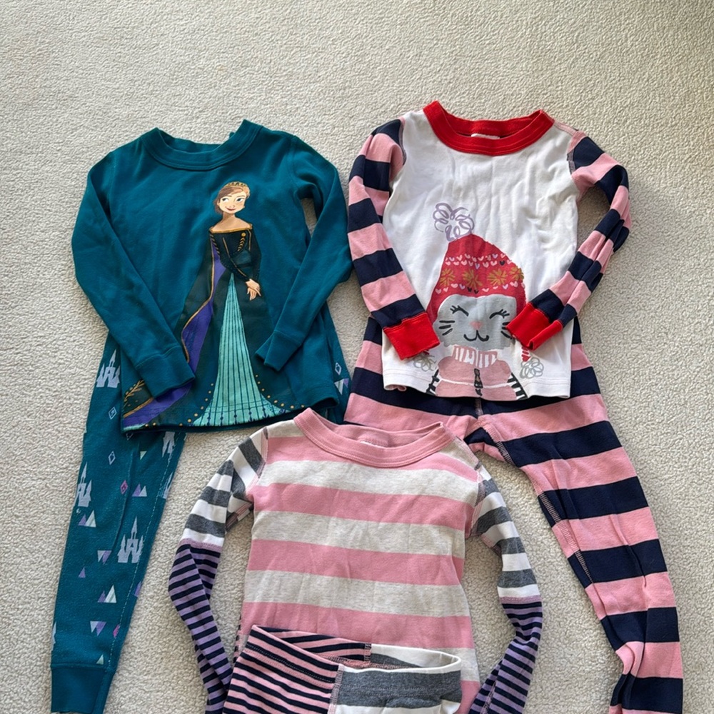 Hanna Andersson 4T girls pajamas, 3 pair